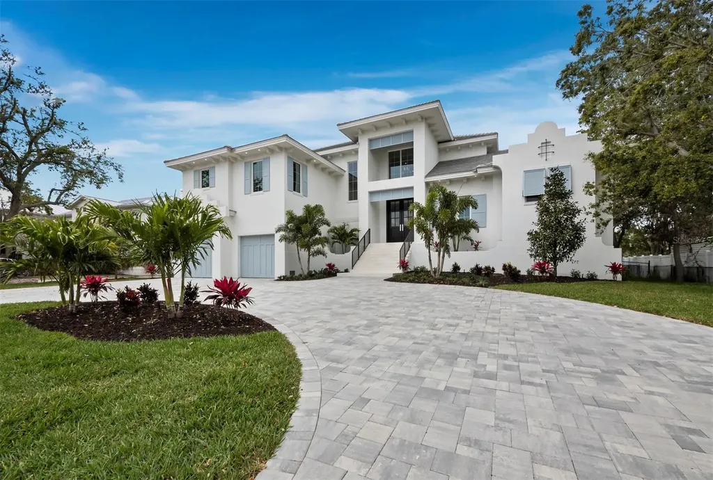 3550 Flamingo Avenue Sarasota FL 34242