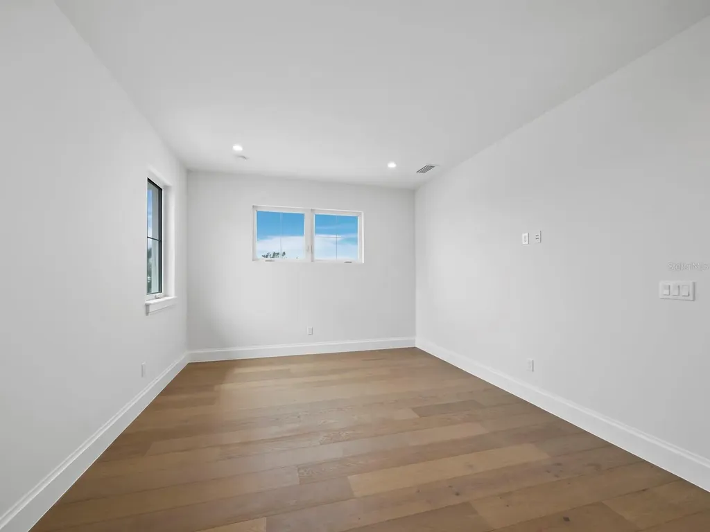 3550 Flamingo Avenue Sarasota FL 34242