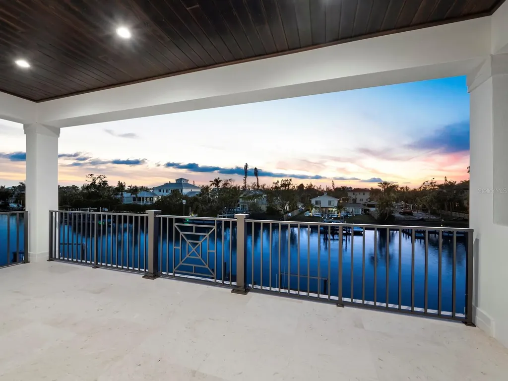 3550 Flamingo Avenue Sarasota FL 34242