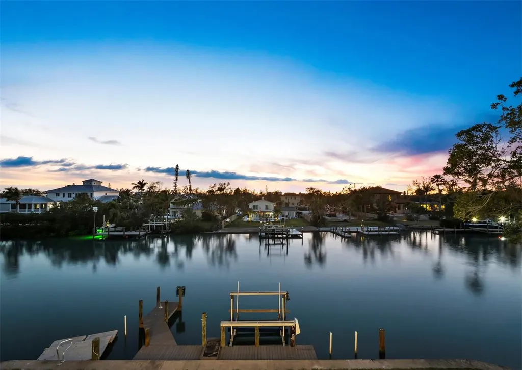 3550 Flamingo Avenue Sarasota FL 34242