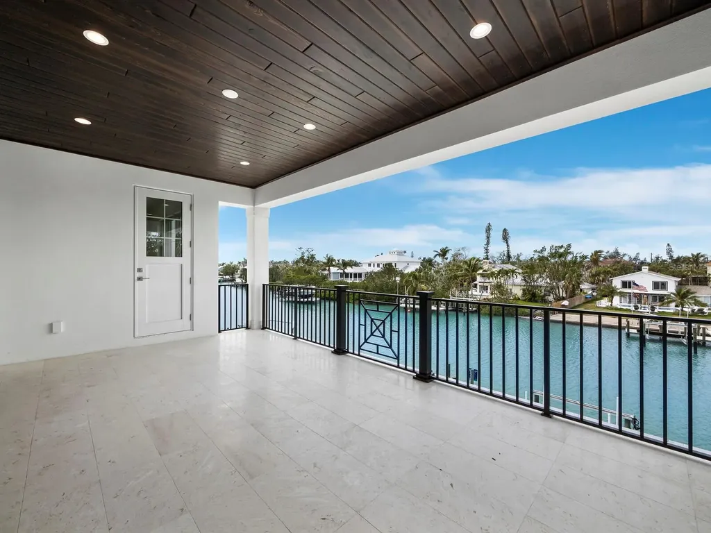 3550 Flamingo Avenue Sarasota FL 34242