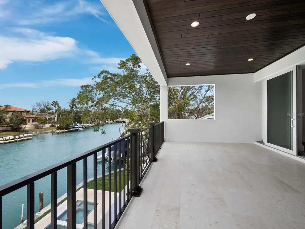 3550 Flamingo Avenue Sarasota FL 34242