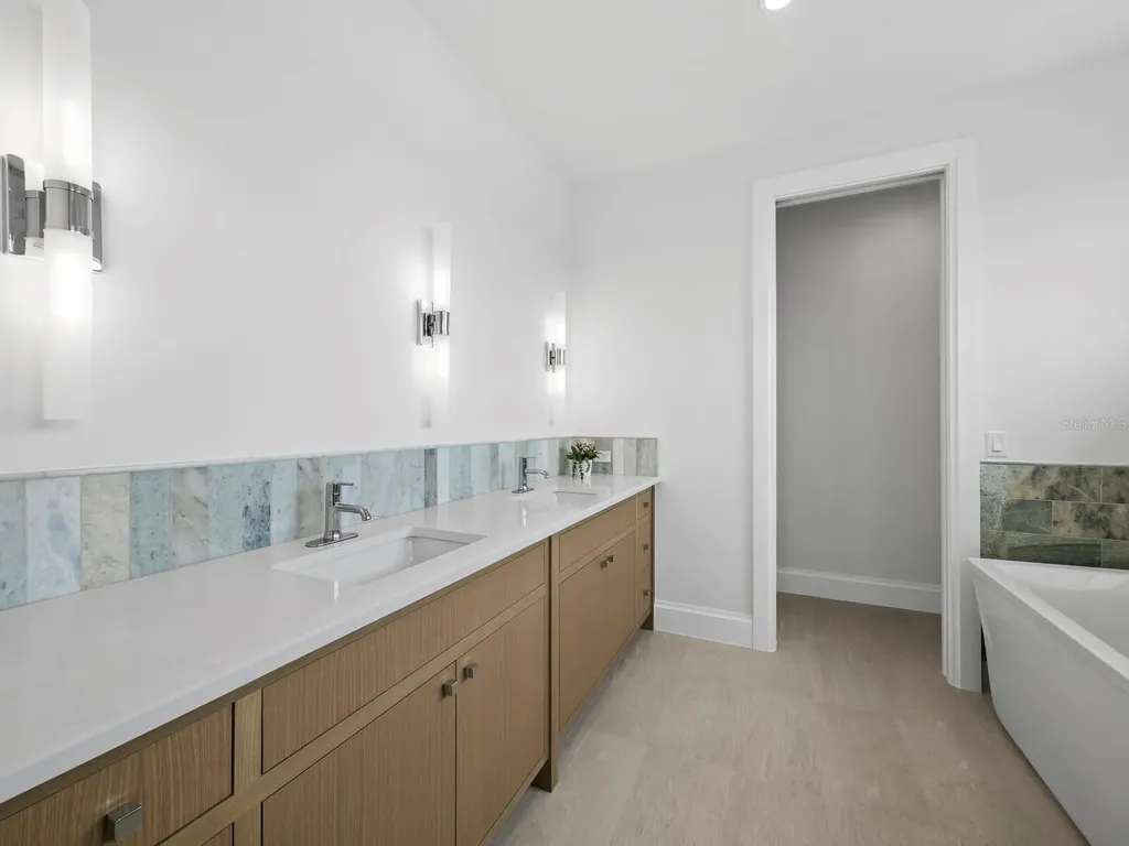 3550 Flamingo Avenue Sarasota FL 34242