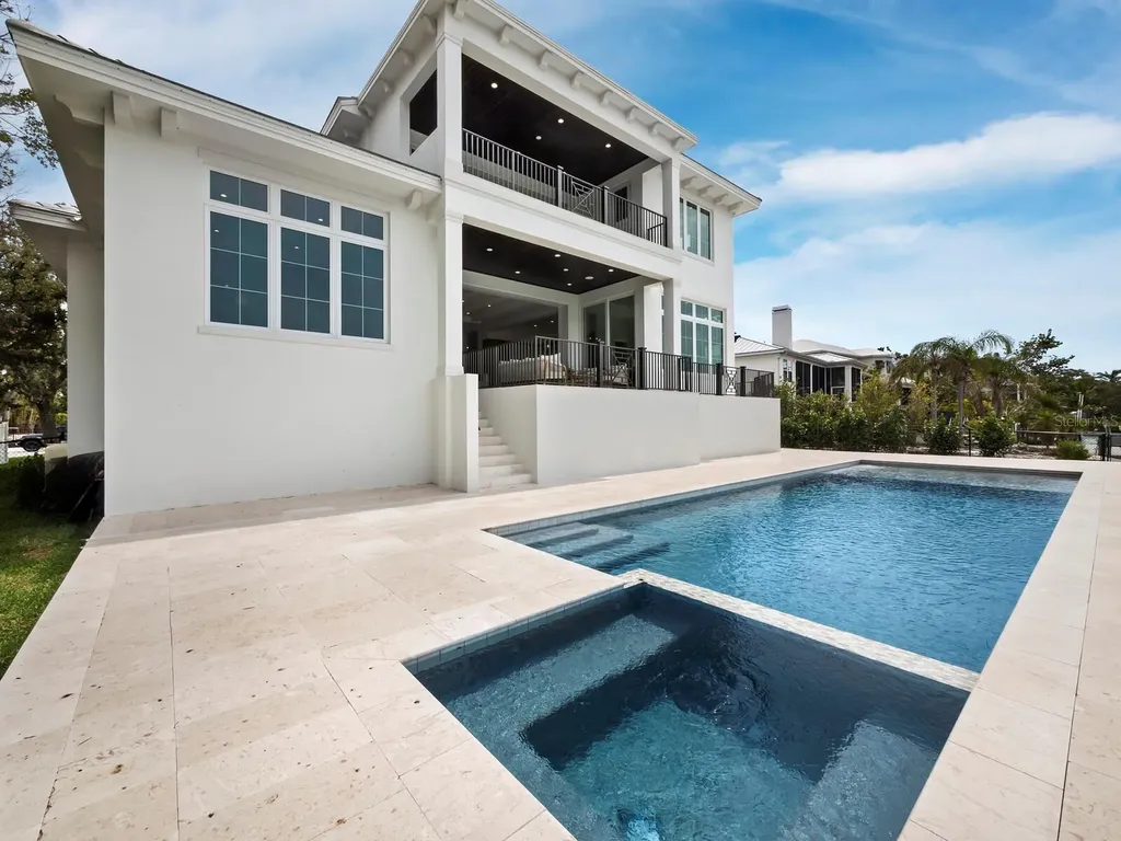 3550 Flamingo Avenue Sarasota FL 34242