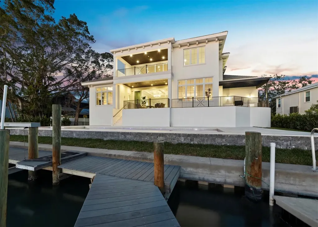 3550 Flamingo Avenue Sarasota FL 34242