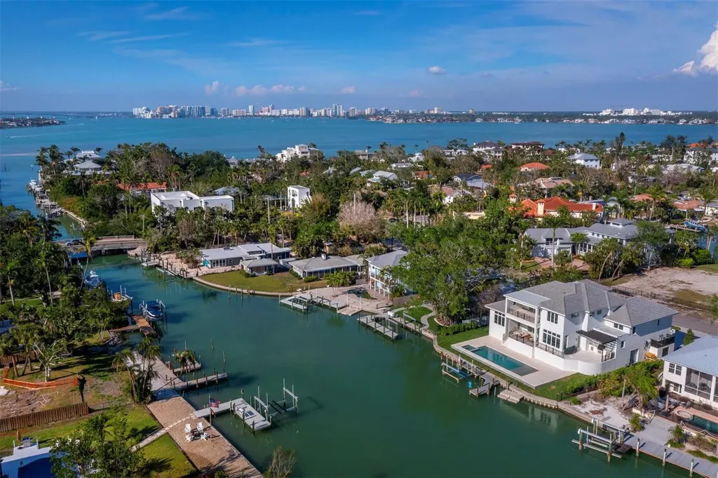 3550 Flamingo Avenue Sarasota FL 34242