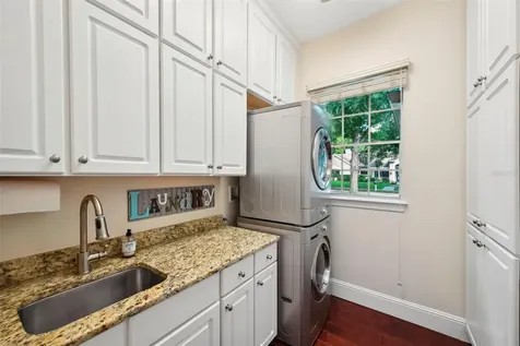 893 Lullwater Drive Oviedo FL 32765