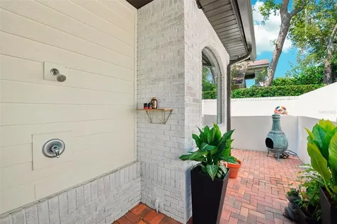 893 Lullwater Drive Oviedo FL 32765