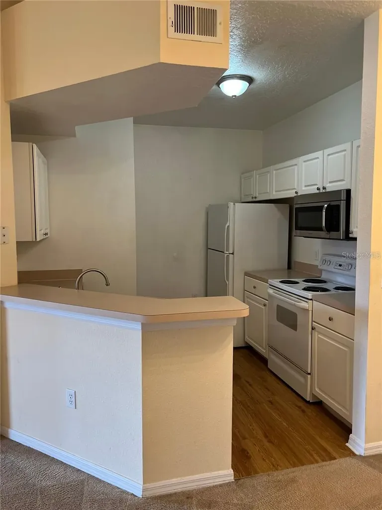 5500 Metrowest Boulevard Orlando FL 32811