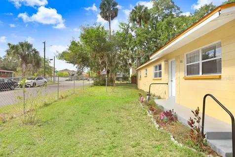 7802 N Riverdale Avenue Tampa FL 33604