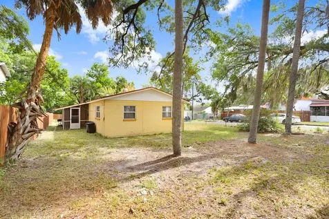 7802 N Riverdale Avenue Tampa FL 33604