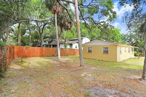 7802 N Riverdale Avenue Tampa FL 33604