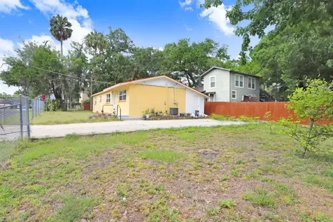 7802 N Riverdale Avenue Tampa FL 33604