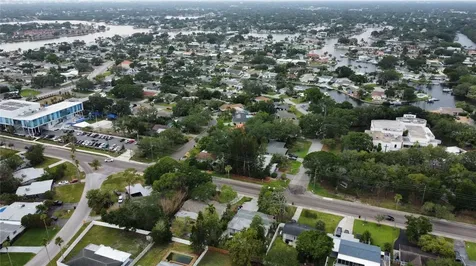 4381 Shore Acres Boulevard NE St Petersburg FL 33703
