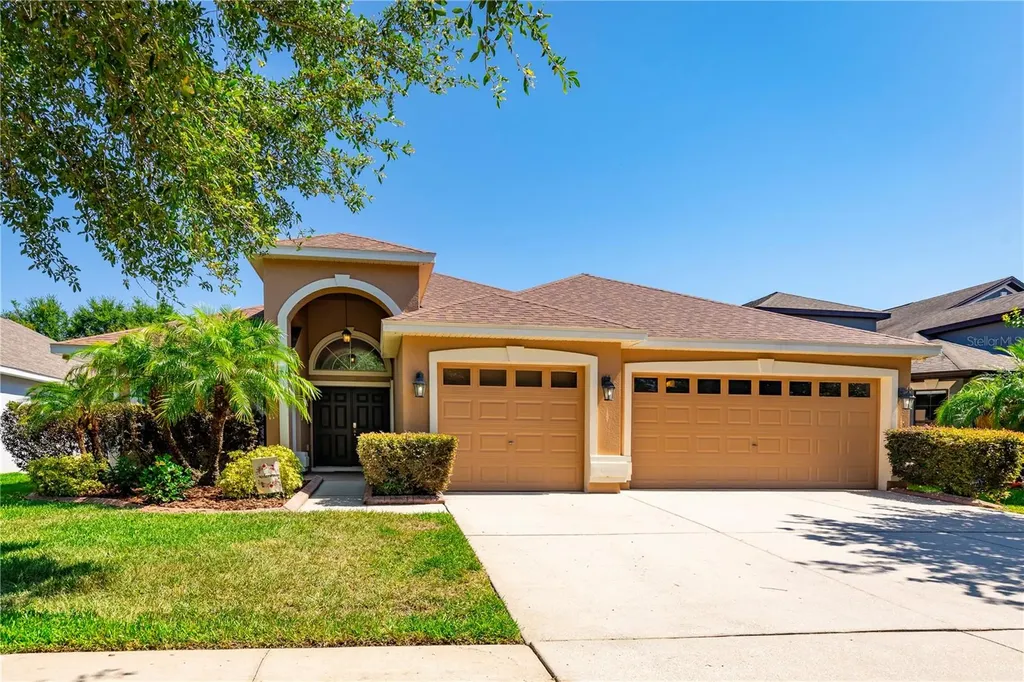 15611 Starling Water Drive Lithia FL 33547