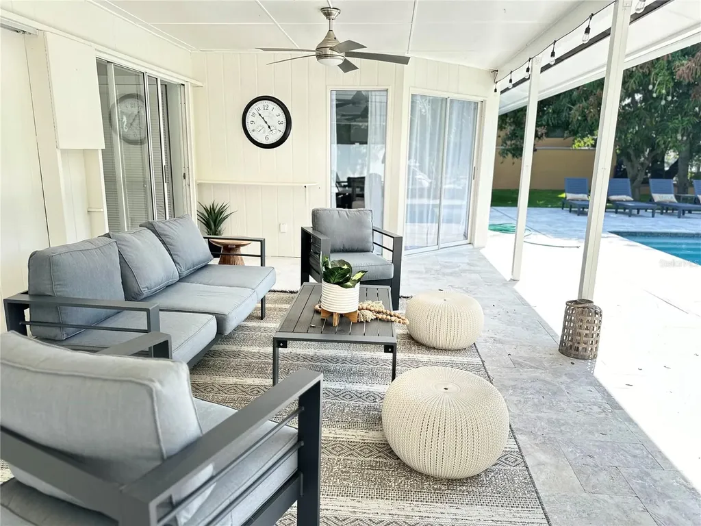 1723 Stanford Lane Sarasota FL 34231