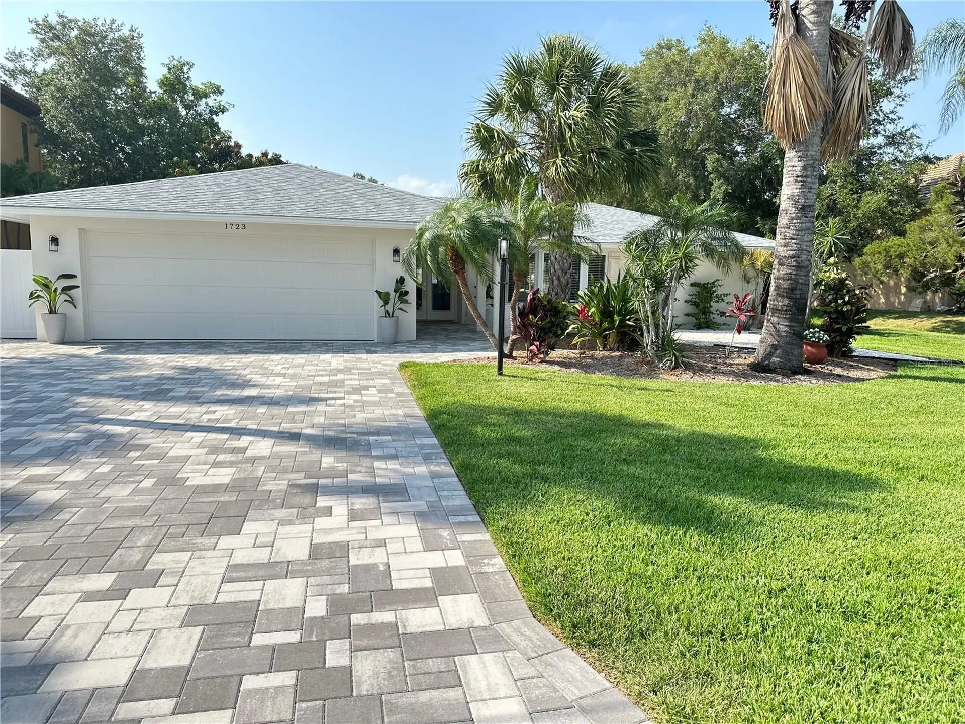 1723 Stanford Lane Sarasota FL 34231