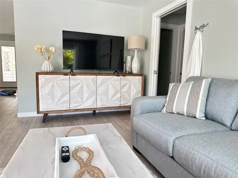 1723 Stanford Lane Sarasota FL 34231