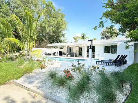1723 Stanford Lane Sarasota FL 34231