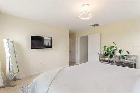 2022 Traders Cove Kissimmee FL 34743