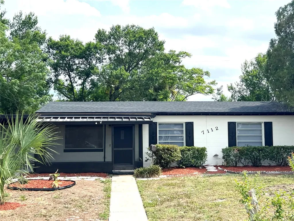 7112 Budapest Way Orlando FL 32822