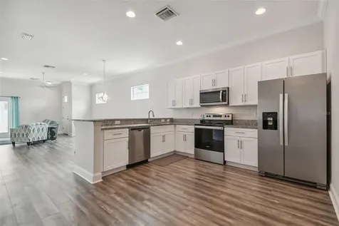 55 36th Street S St Petersburg FL 33711