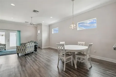 55 36th Street S St Petersburg FL 33711