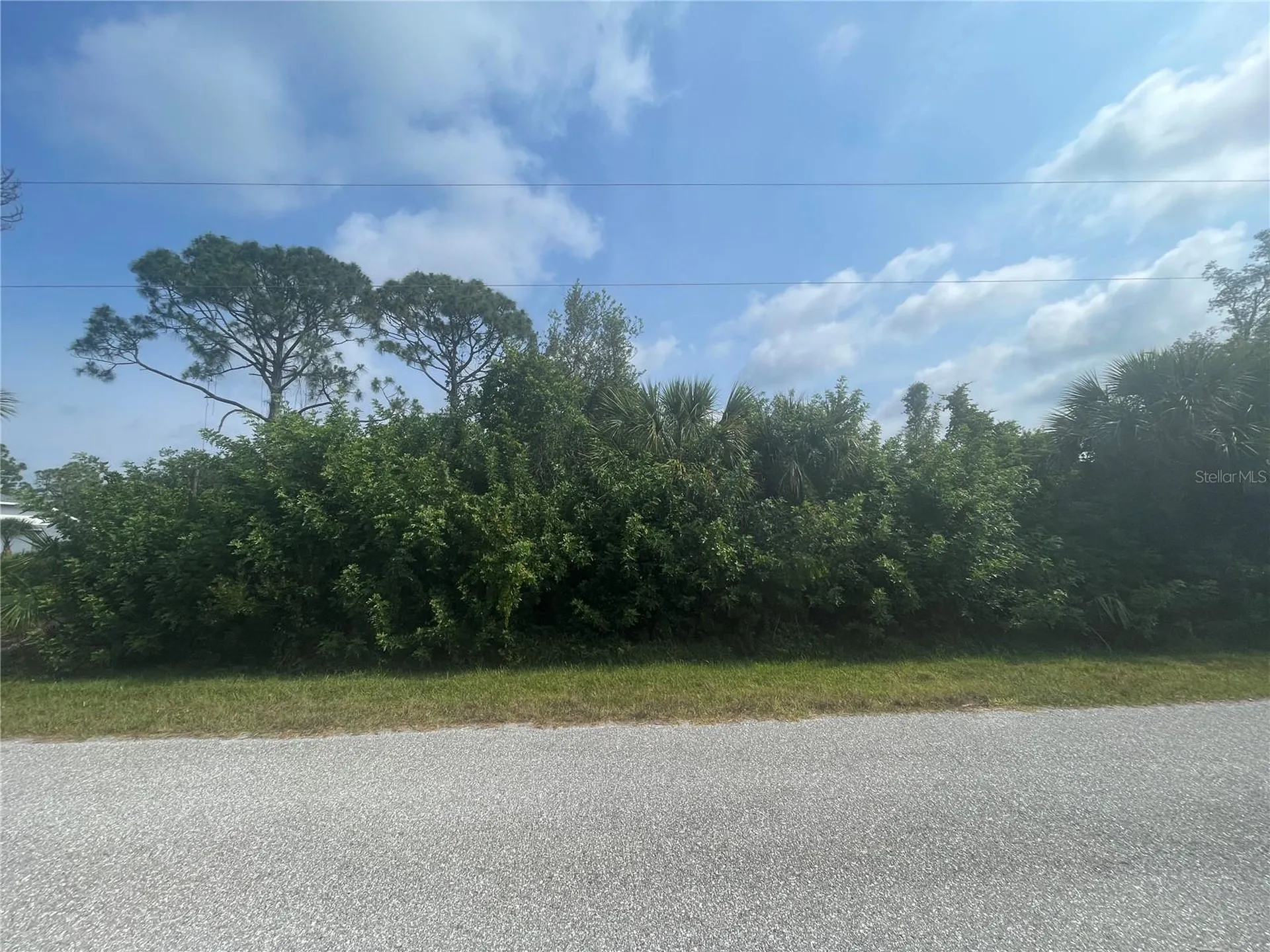 9366 Loyola Avenue Englewood FL 34224