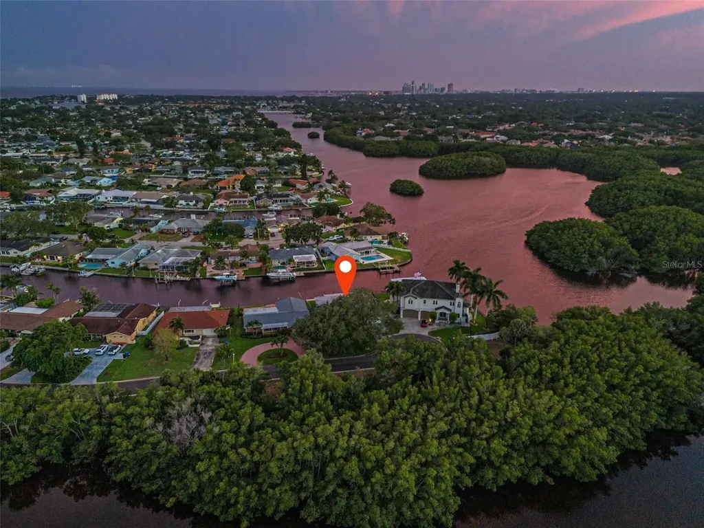 1308 54th Avenue NE St Petersburg FL 33703