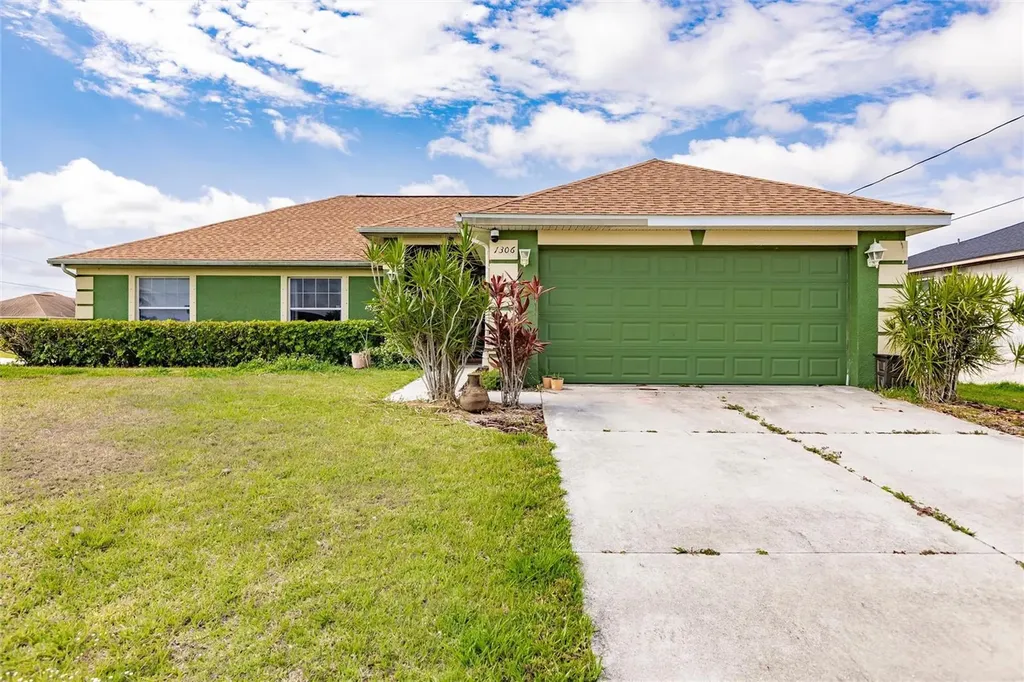 1306 NW 10th Terrace Cape Coral FL 33993