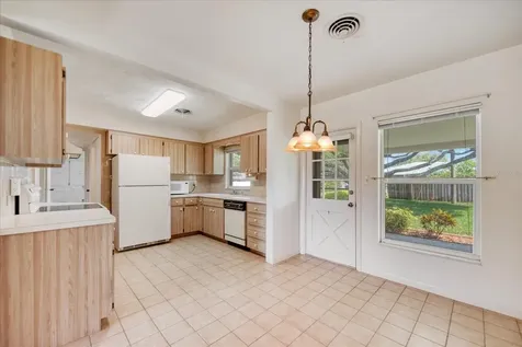 5297 35th Terrace N St Petersburg FL 33710