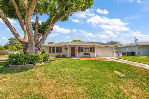 5297 35th Terrace N St Petersburg FL 33710