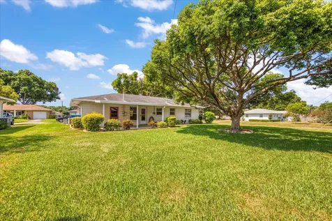 5297 35th Terrace N St Petersburg FL 33710