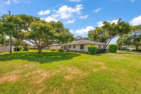 5297 35th Terrace N St Petersburg FL 33710