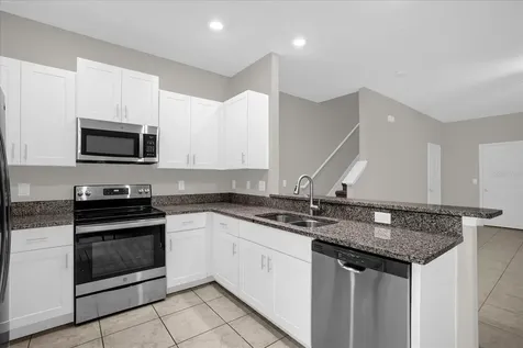 9658 Pembrooke Pines Drive Sun City Center FL 33573