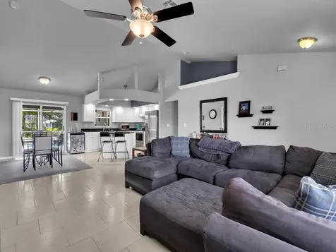 605 SW 13th Street Cape Coral FL 33991