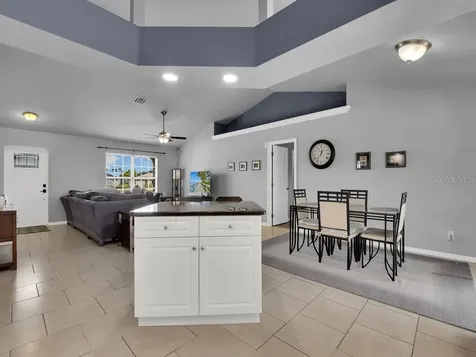 605 SW 13th Street Cape Coral FL 33991
