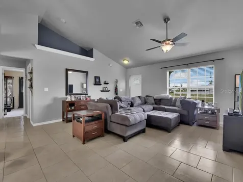 605 SW 13th Street Cape Coral FL 33991