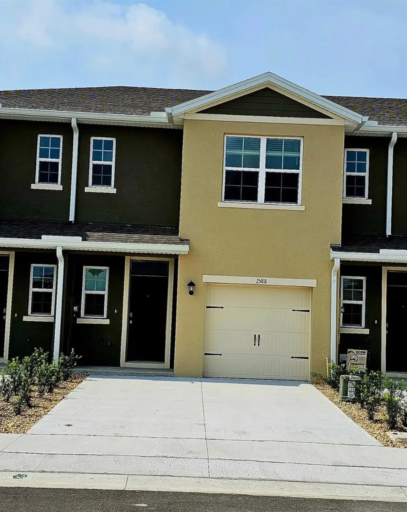 1588 Swan Swim Drive Davenport FL 33837
