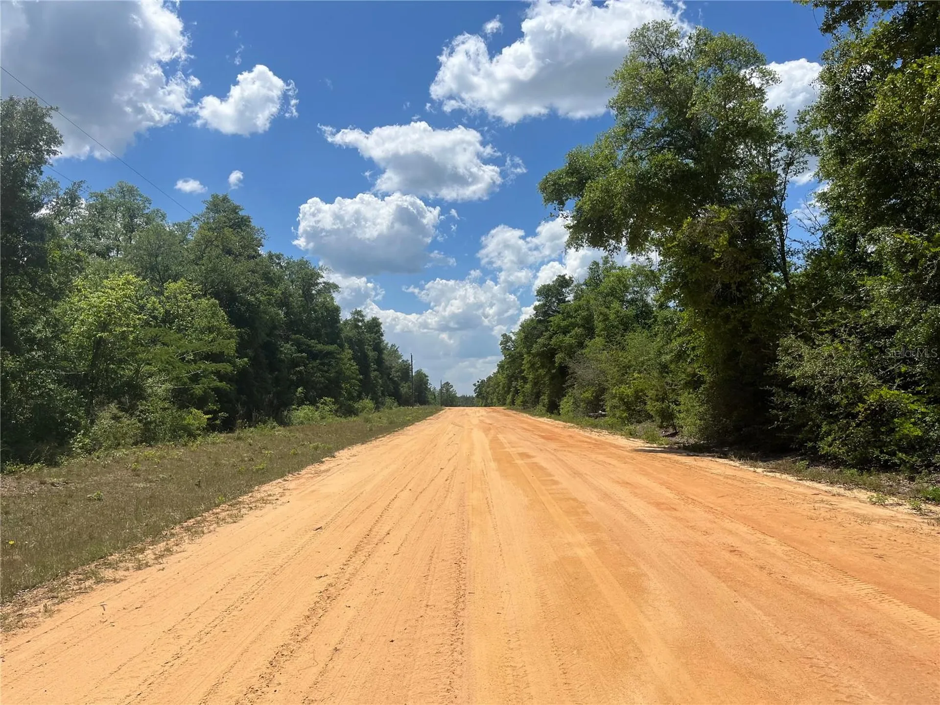 Hocking Street Alford FL 32420