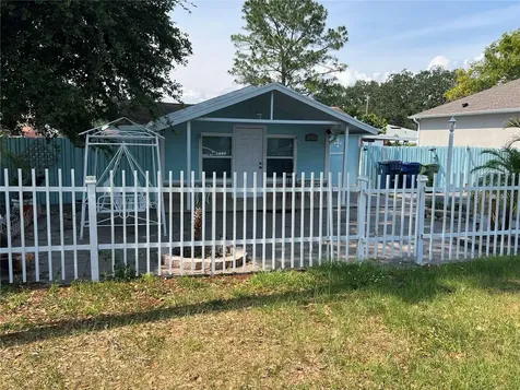 2125 W Paris Street Tampa FL 33604