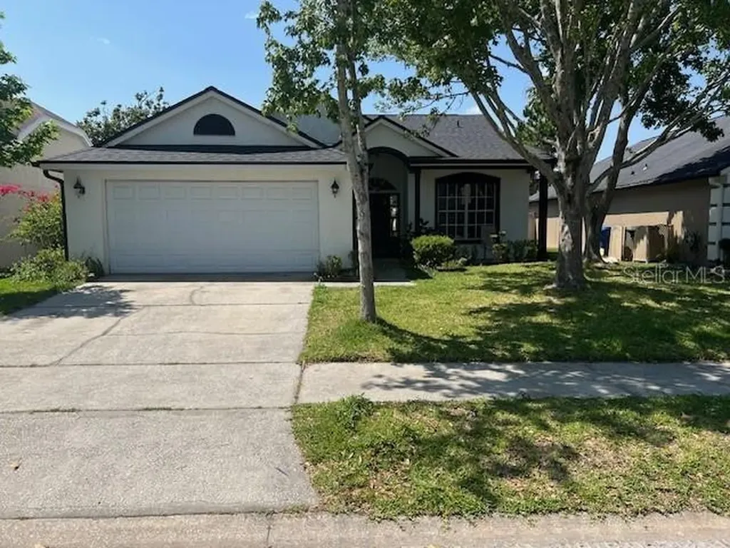 1043 Kelly Creek Circle Oviedo FL 32765