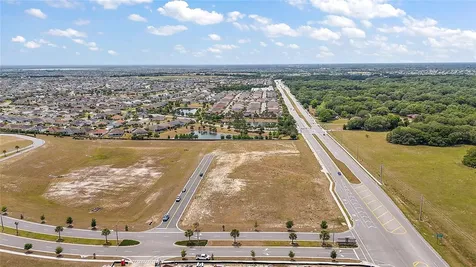 Cr 466a / Miller Boulevard Fruitland Park FL 34731