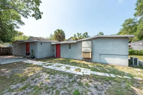 8013 N Gomez Avenue Tampa FL 33614