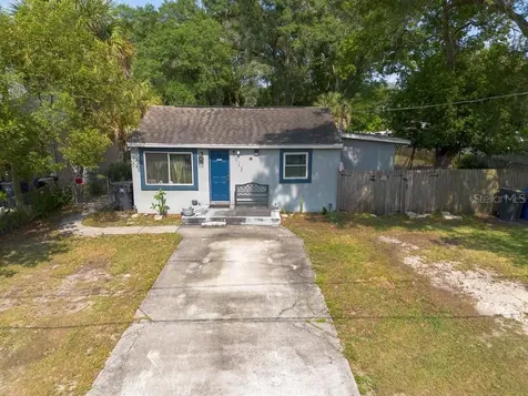 8013 N Gomez Avenue Tampa FL 33614