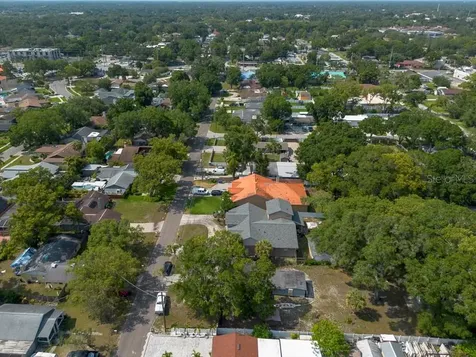 8013 N Gomez Avenue Tampa FL 33614
