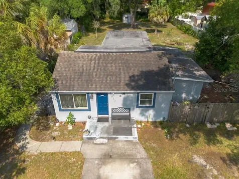 8013 N Gomez Avenue Tampa FL 33614
