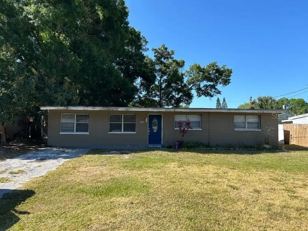4006 W Bay Avenue Tampa FL 33616