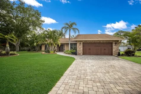 7414 3rd Avenue NW Bradenton FL 34209