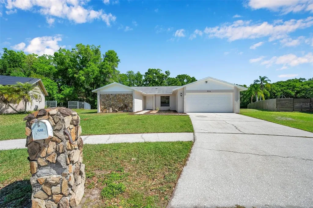 526 Bryan Valley Court Brandon FL 33511